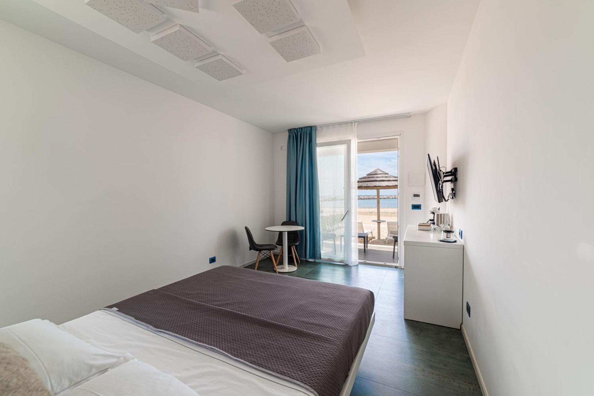 Marina Bay Beach Suites Peschici Exterior foto